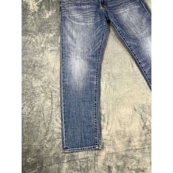 Men’s Lucky Brand 410 Athletic Slim Jeans 38-32 Blue Wash — Excellent Condition - Picture 7 of 11